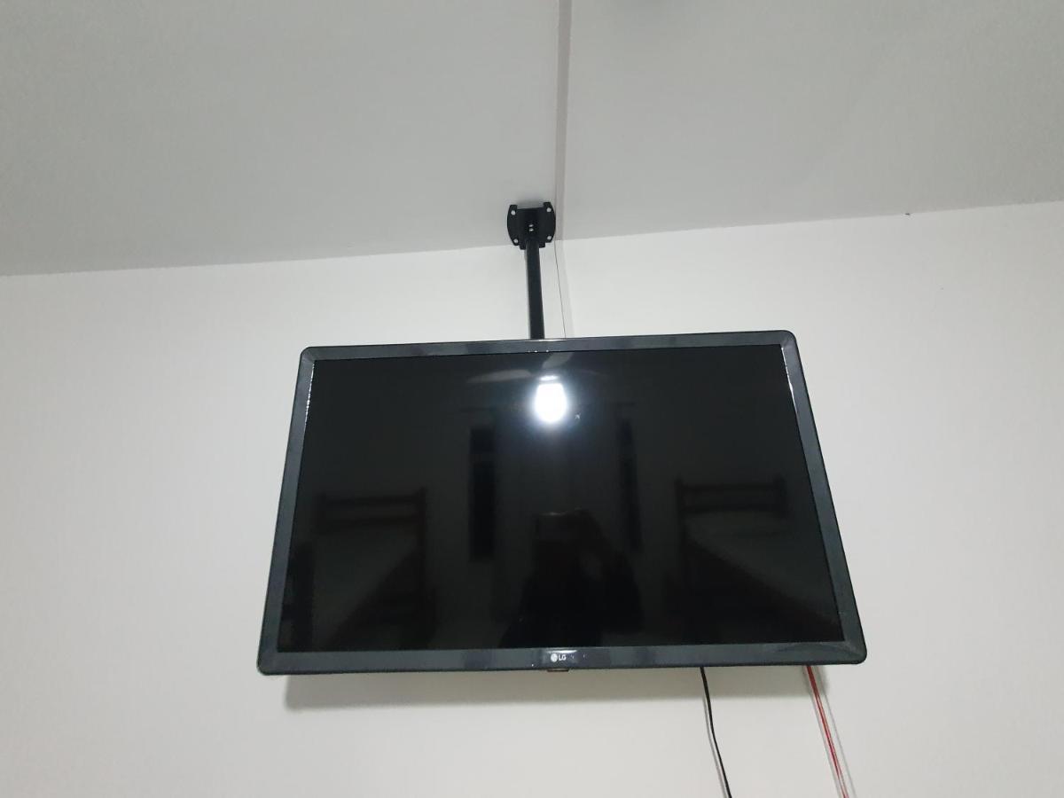 Quarto Individual com Banheiro Compartilhado